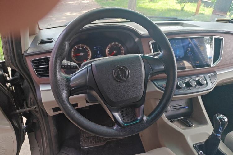 Used FORTHING Lingzhi 2019 V3 1.6L 2-Seat Standard Model China VI Steering Wheel