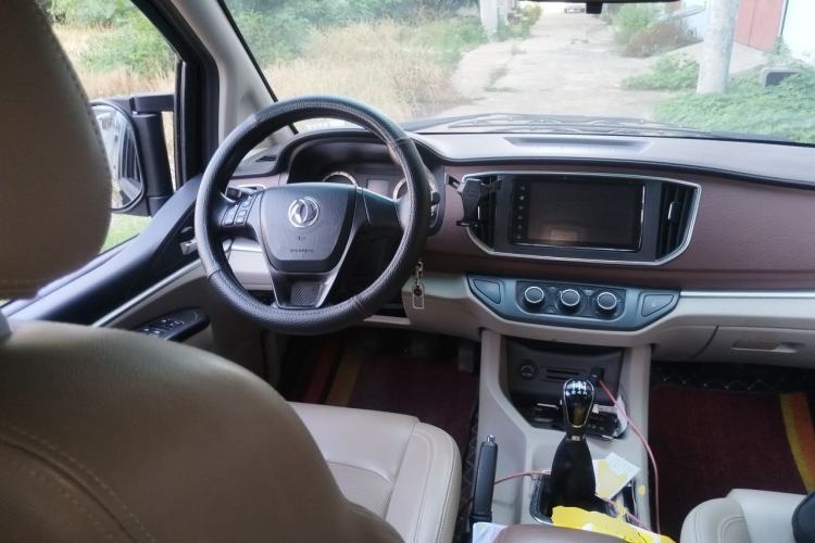 Used FORTHING Lingzhi 2019 M5 1.6L 7-Seater Luxury Model China VI Standard Steering Wheel