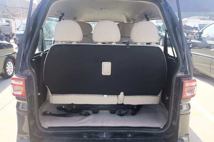 Used FORTHING Lingzhi 2019 M5L 1.6L 9-Seater Base Model China VI Standard Trunk