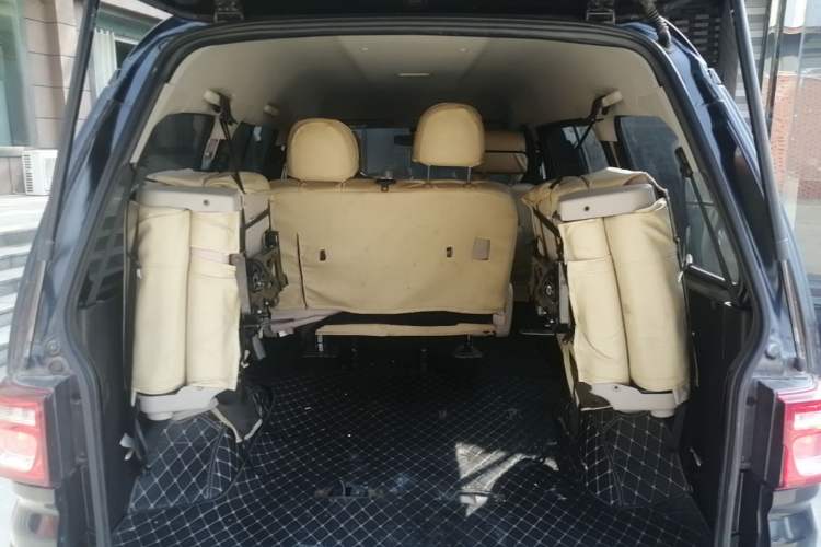 Used FORTHING Lingzhi 2019 M5 1.6L 7-Seater Exclusive Model China VI Standard Trunk