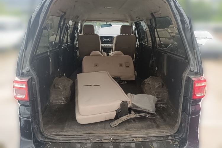 Used FORTHING Lingzhi 2019 M5L 1.6L 7-Seater Exclusive Model China VI Standard Trunk