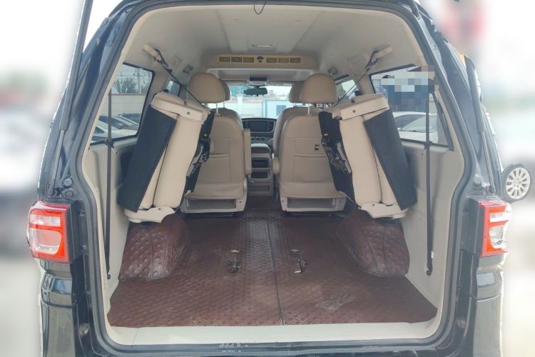 Used FORTHING Lingzhi 2019 M5L 1.6L 7-Seater Luxury Model China VI Standard Trunk