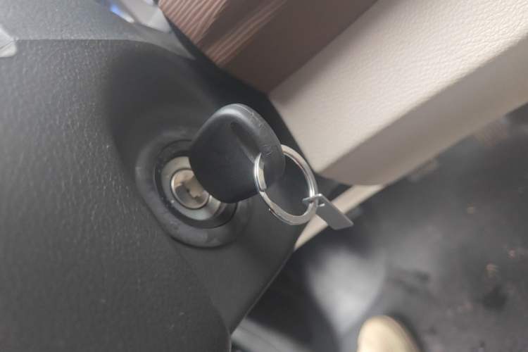 Used FORTHING Lingzhi 2019 M5L 1.6L 7-Seater Exclusive Model China VI Standard Vehicle Key