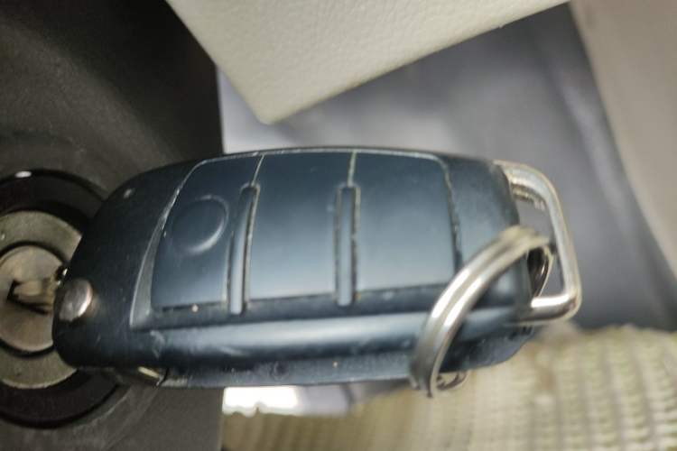 Used FORTHING Lingzhi 2019 M5L 1.6L 7-Seater Base Model China VI Standard Vehicle Key
