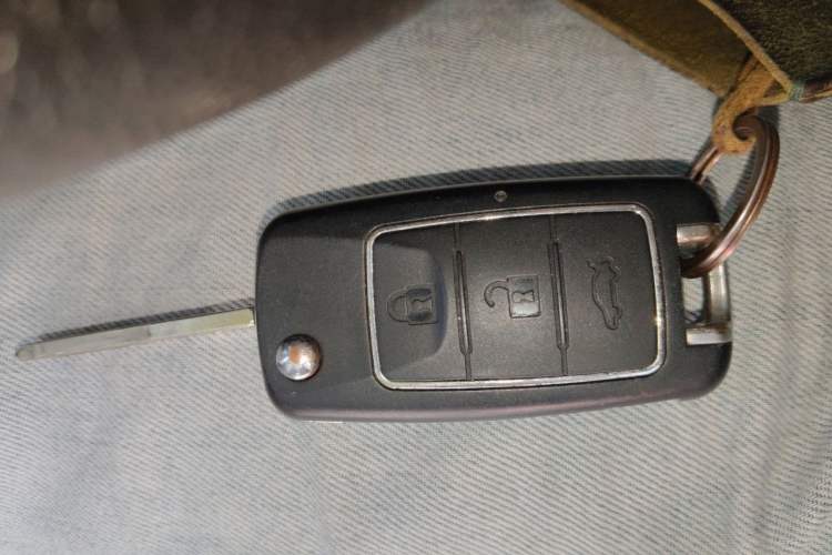 Used FORTHING Lingzhi 2019 M5 1.3T 7-Seater Luxury Model Vehicle Key