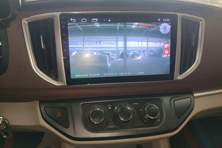 Used FORTHING Lingzhi 2019 M5L 1.6L 7-Seater Standard Model China VI Audio And AC Panel
