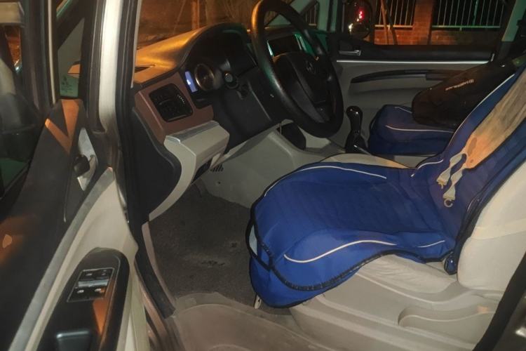 Used FORTHING Lingzhi 2019 M5 1.6L 7-Seater Base Model China VI Driver Seat
