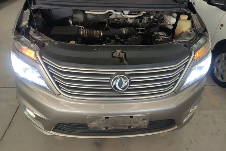 Used FORTHING Lingzhi 2019 M5L 1.6L 7-Seater Standard Model China VI Engine Bay