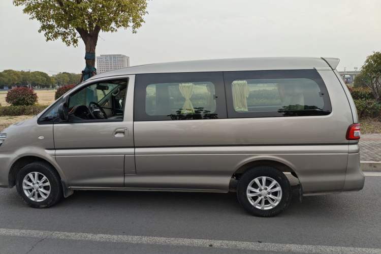 Used FORTHING Lingzhi 2019 M5L 1.6L 7-Seater Luxury Model China VI Standard Exterior 5