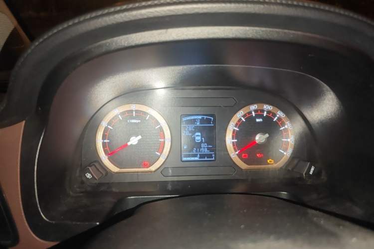Used FORTHING Lingzhi 2019 M5 1.6L 7-Seater Base Model China VI Instrument Cluster