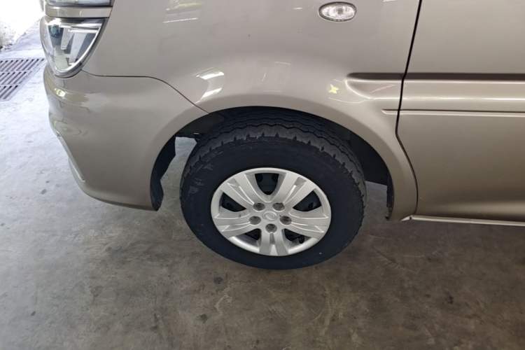 Used FORTHING Lingzhi 2019 M5L 1.6L 9-Seater Base Model China VI Standard Left Front Wheel Hub