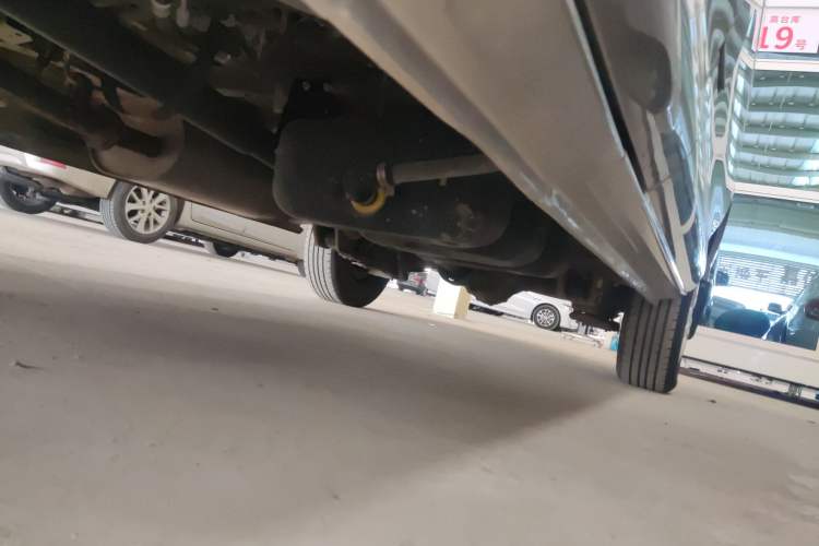 Used FORTHING Lingzhi 2019 M5L 1.6L 7-Seater Standard Model China VI Left Side Sill