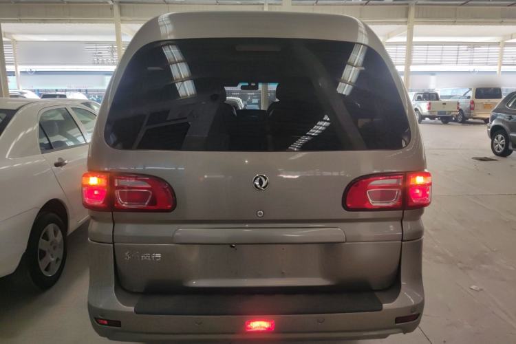 Used FORTHING Lingzhi 2019 M5L 1.6L 7-Seater Standard Model China VI Rear