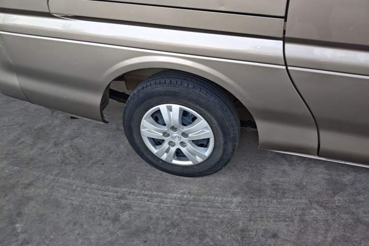 Used FORTHING Lingzhi 2019 M5L 1.6L 9-Seater Base Model China VI Standard Right Rear Wheel Hub