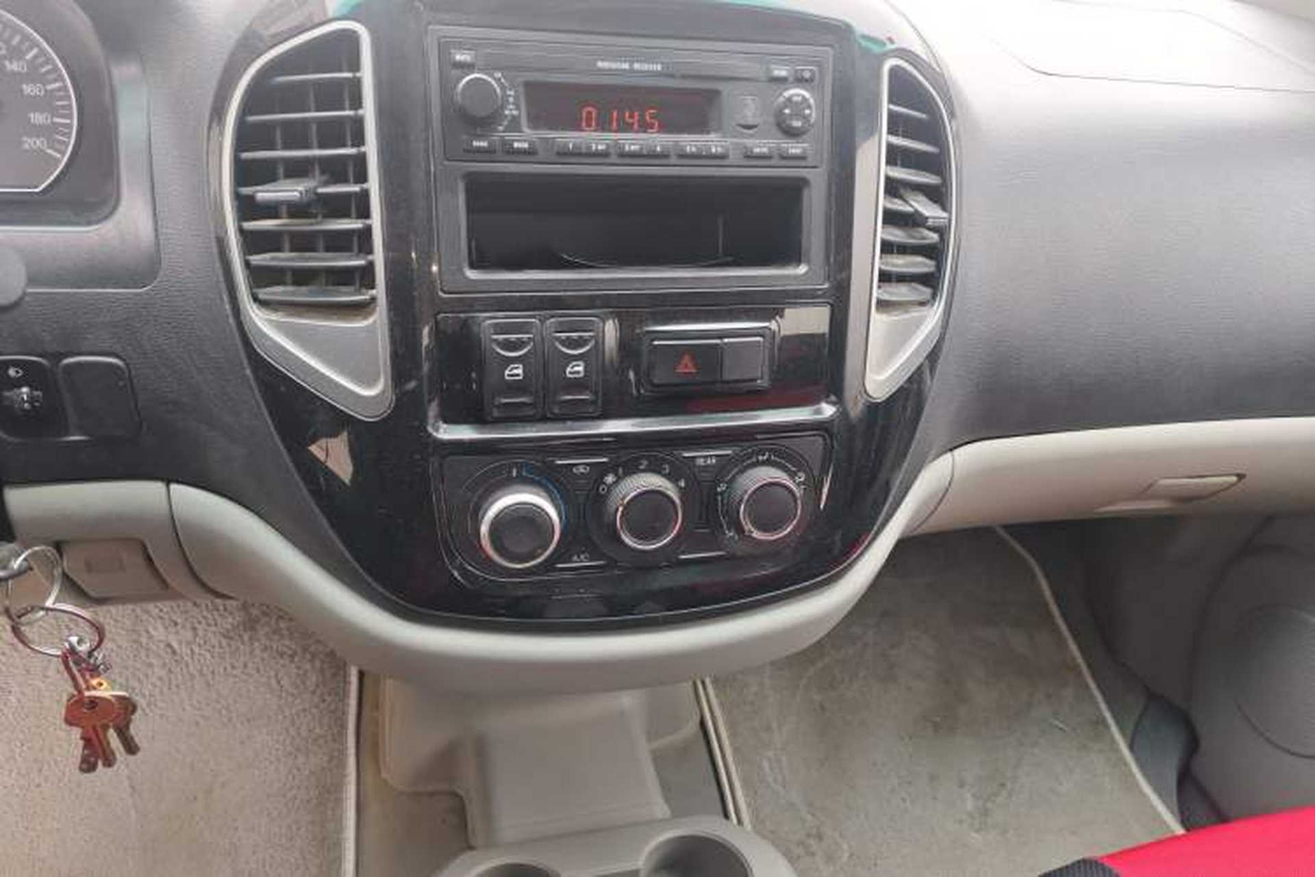 Used FORTHING Lingzhi 2019 Facelifted M3L 1.6L 7-Seater Standard Model Audio And AC Panel