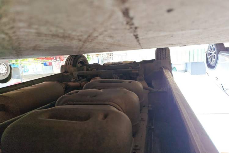 Used FORTHING Lingzhi 2019 M5L 1.6L 7-Seater Comfort Model China VI Standard Chassis Rear Left