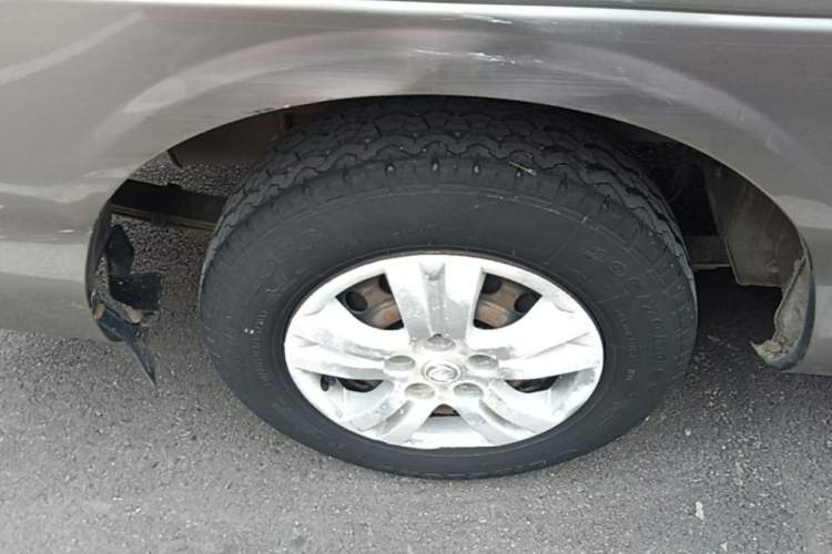 Used FORTHING Lingzhi 2019 M5L 1.6L 7-Seater Base Model China VI Standard Exterior 5