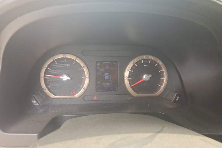 Used FORTHING Lingzhi 2019 Facelifted M3L 1.6L 7-Seater Standard Model Instrument Cluster