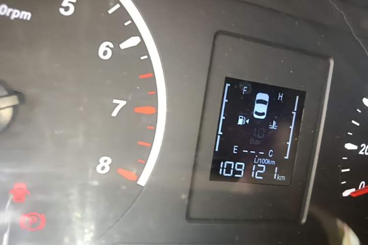 Used FORTHING Lingzhi 2019 M5L 1.6L 7-Seater Base Model China VI Standard Instrument Cluster
