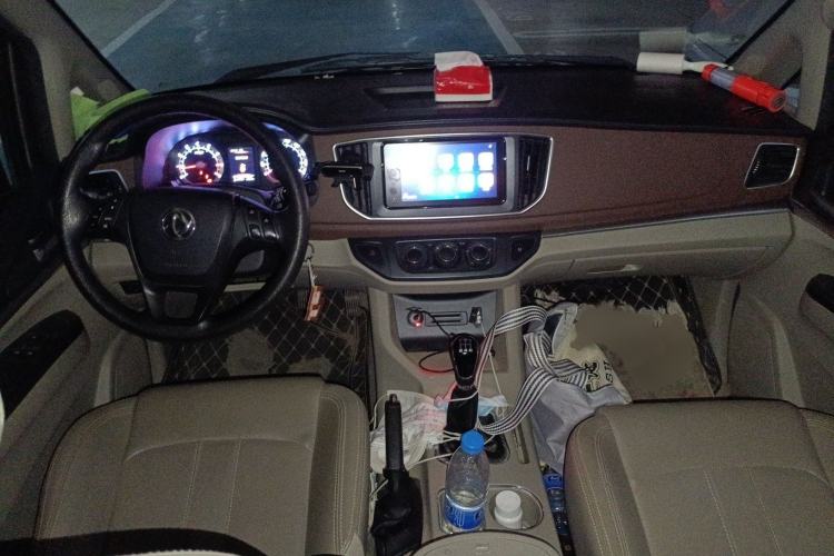 Used FORTHING Lingzhi 2019 M5 1.6L 7-Seater Luxury Model China VI Standard Interior 2