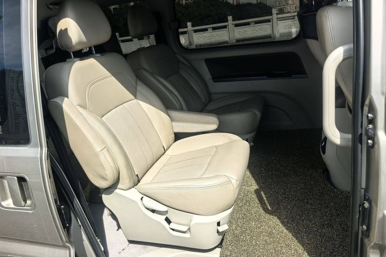 Used FORTHING Lingzhi 2019 M5L 1.6L 7-Seater Luxury Model China VI Standard Interior 7