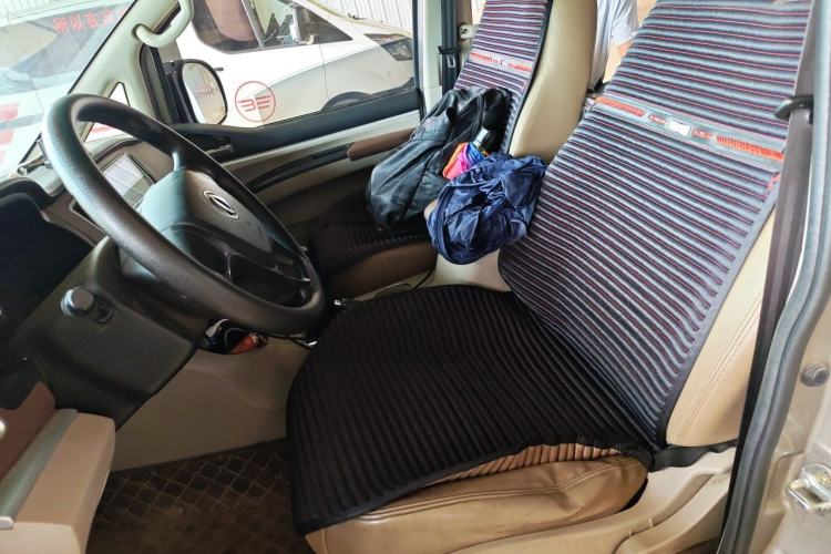 Used FORTHING Lingzhi 2019 M5L 1.6L 7-Seater Comfort Model China VI Standard Left Front Seat
