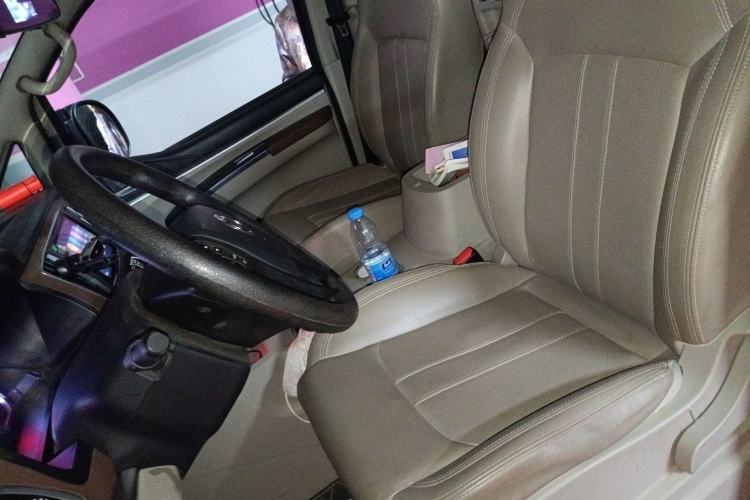 Used FORTHING Lingzhi 2019 M5 1.6L 7-Seater Luxury Model China VI Standard Left Front Seat