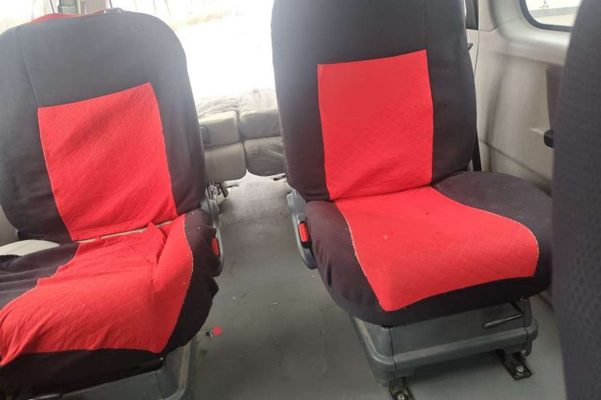 Used FORTHING Lingzhi 2019 Facelifted M3L 1.6L 7-Seater Standard Model Left Rear Seat