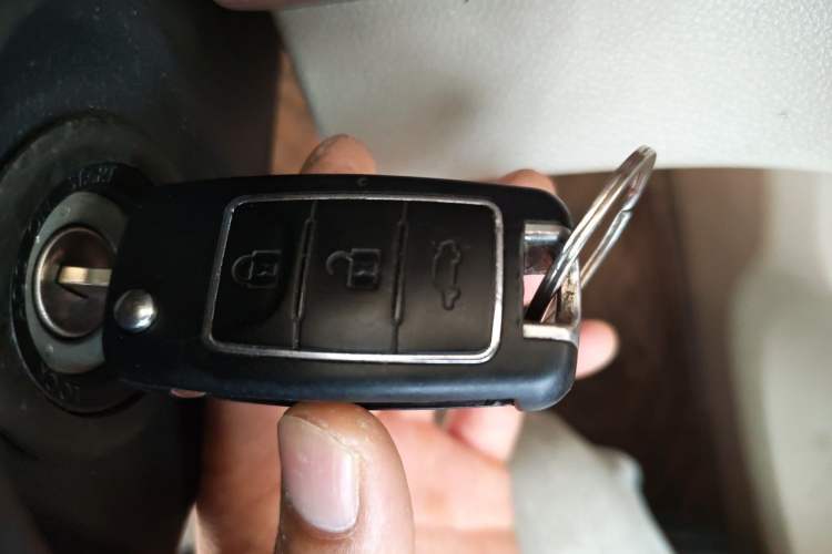Used FORTHING Lingzhi 2019 M5L 1.6L 7-Seater Comfort Model China VI Standard Vehicle Key