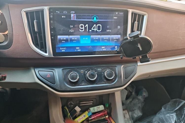 Used FORTHING Lingzhi 2019 M5 1.6L 7-Seater Exclusive Model China VI Standard Audio And AC Panel