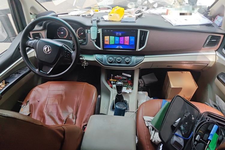 Used FORTHING Lingzhi 2019 M5L 1.6L 7-Seater Standard Model China VI Center Console