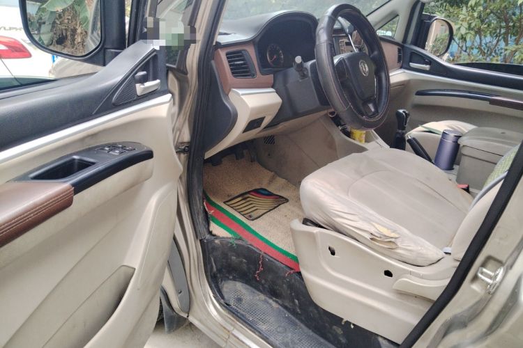 Used FORTHING Lingzhi 2019 M5L 1.6L 7-Seater Base Model China VI Standard Driver Seat