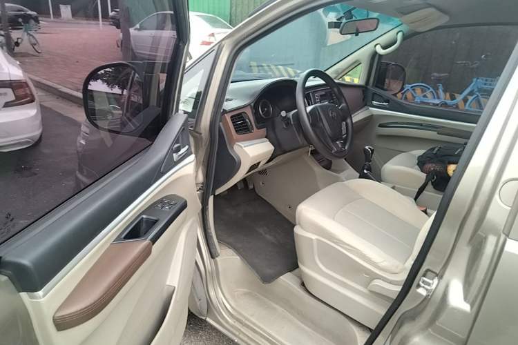 Used FORTHING Lingzhi 2019 M5 1.6L 7-Seater Base Model China VI Driver Seat