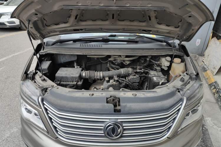 Used FORTHING Lingzhi 2019 M5 1.6L 7-Seater Base Model China VI Engine Bay