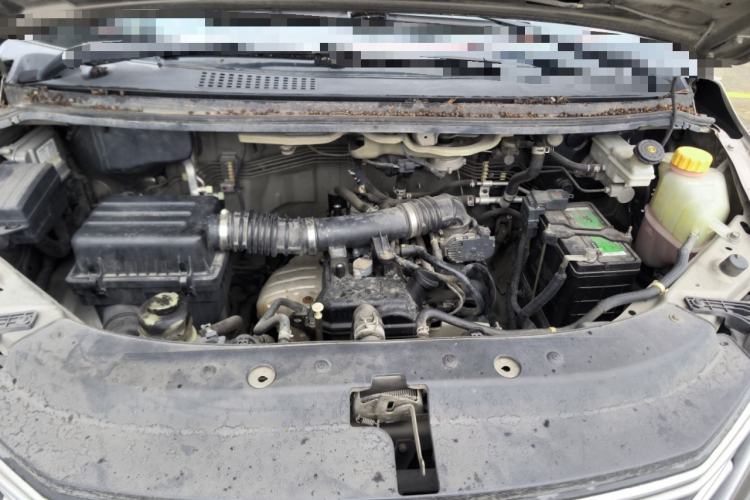 Used FORTHING Lingzhi 2019 M5L 1.6L 7-Seater Exclusive Model China VI Standard Engine Bay