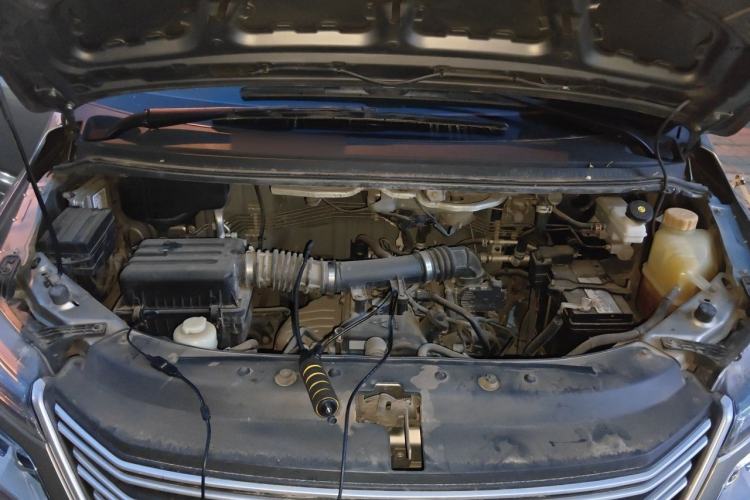 Used FORTHING Lingzhi 2019 M5L 1.6L 7-Seater Exclusive Model China VI Standard Engine Bay
