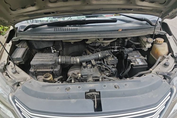 Used FORTHING Lingzhi 2019 M5L 1.6L 7-Seater Standard Model China VI Engine Bay