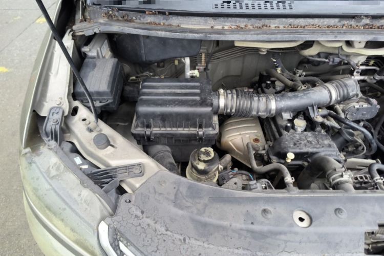 Used FORTHING Lingzhi 2019 M5L 1.6L 7-Seater Exclusive Model China VI Standard Engine Bay Right