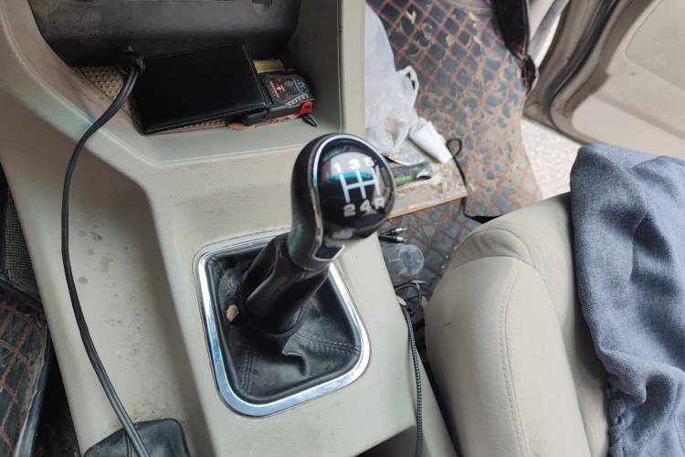 Used FORTHING Lingzhi 2019 M5 1.6L 7-Seater Base Model China VI Gear Lever