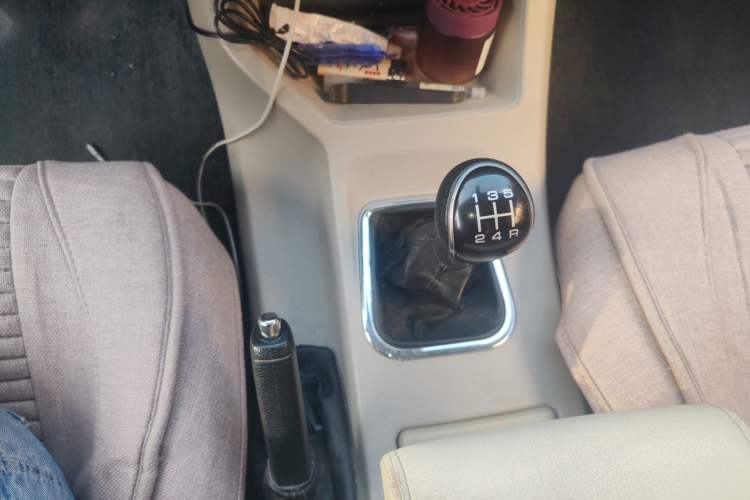 Used FORTHING Lingzhi 2019 V3 1.6L 2-Seat Standard Model China VI Gear Lever