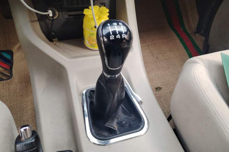 Used FORTHING Lingzhi 2019 M5L 1.6L 7-Seater Base Model China VI Standard Gear Lever
