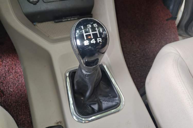 Used FORTHING Lingzhi 2019 Facelifted M5L 1.6L 7-Seater Base Model China VI Standard Gear Lever
