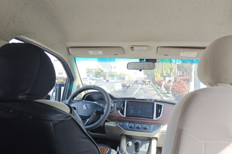 Used FORTHING Lingzhi 2019 M5L 1.6L 7-Seater Standard Model China VI Headliner