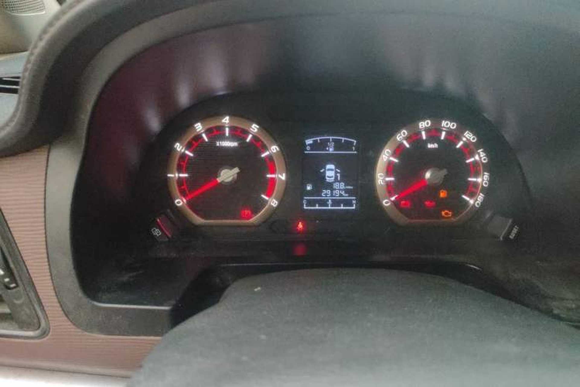 Used FORTHING Lingzhi 2019 V3 1.6L 2-Seat Logistics Version Instrument Cluster