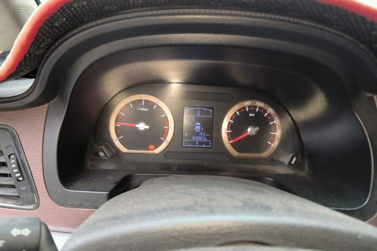 Used FORTHING Lingzhi 2019 M5L 1.6L 7-Seater Exclusive Model China VI Standard Instrument Cluster