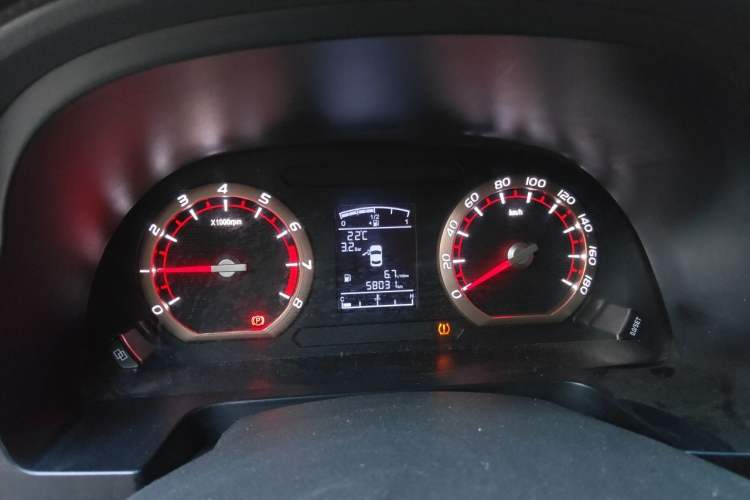 Used FORTHING Lingzhi 2019 M5L 1.6L 7-Seater Exclusive Model China VI Standard Instrument Cluster
