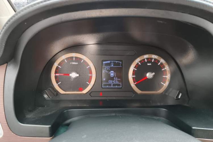 Used FORTHING Lingzhi 2019 M5L 1.6L 7-Seater Luxury Model China VI Standard Instrument Cluster