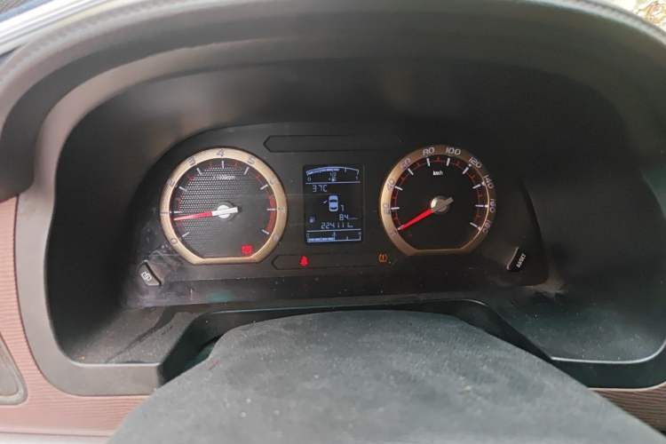 Used FORTHING Lingzhi 2019 M5L 1.6L 7-Seater Standard Model China VI Instrument Cluster