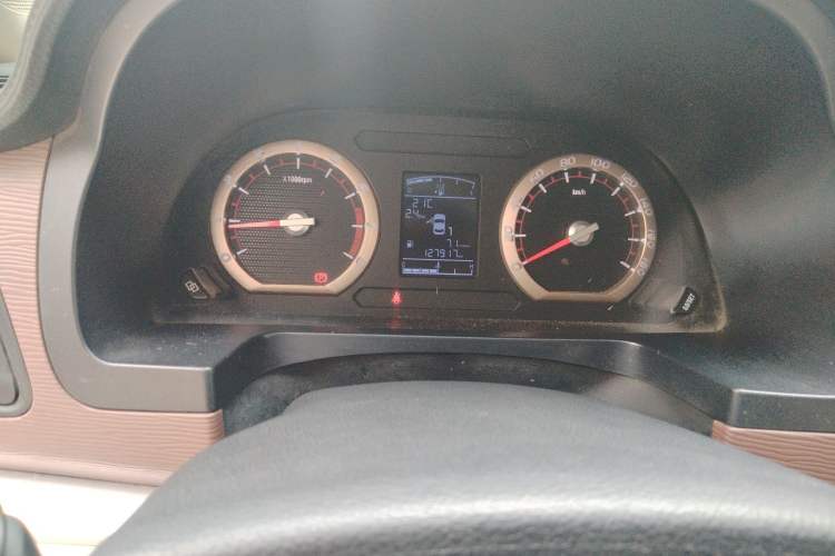 Used FORTHING Lingzhi 2019 M5L 1.6L 7-Seater Base Model China VI Standard Instrument Cluster