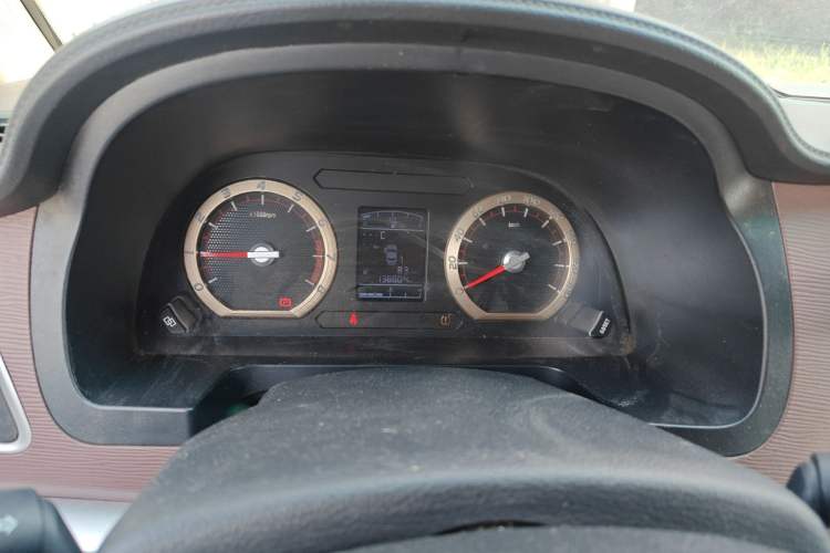 Used FORTHING Lingzhi 2019 M5L 1.6L 7-Seater Standard Model China VI Instrument Cluster